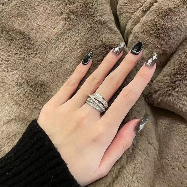 Vintage Silver Mirror-Finish Ring – Versatile Statement Piece for Women