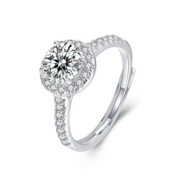 1 Carat Diamond Solitaire Ring for Women – Modern Minimalist Luxury in 18K Gold